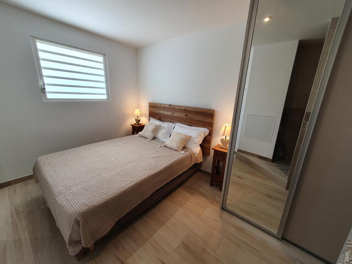 Pinel Superbe Appartement En Residence Vue Mer Cul de Sac Esterno foto